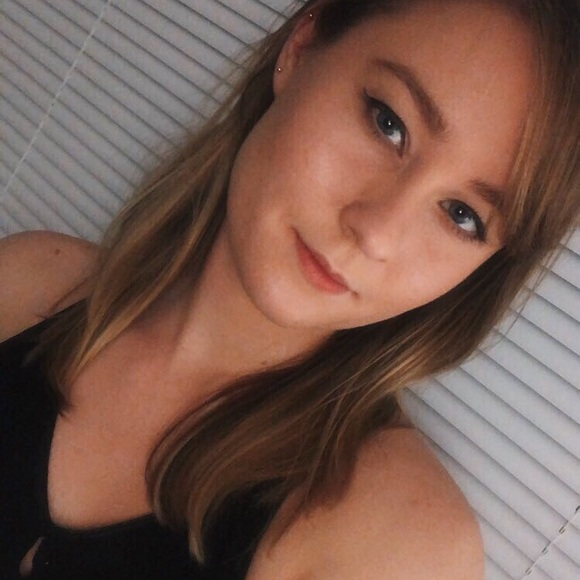 Meet your Posher, Samantha - Picture 1 of 1